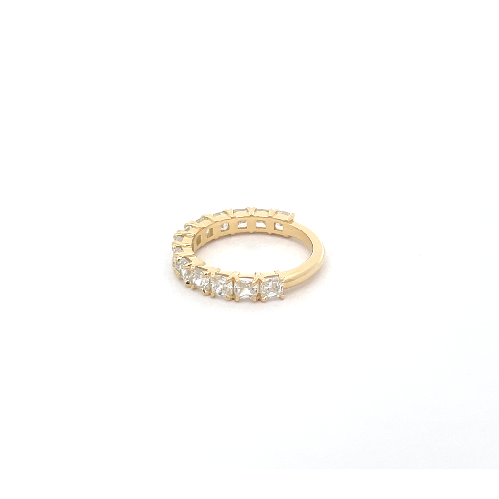 18k Yellow gold Eternity band with 13 cushion cut diamonds