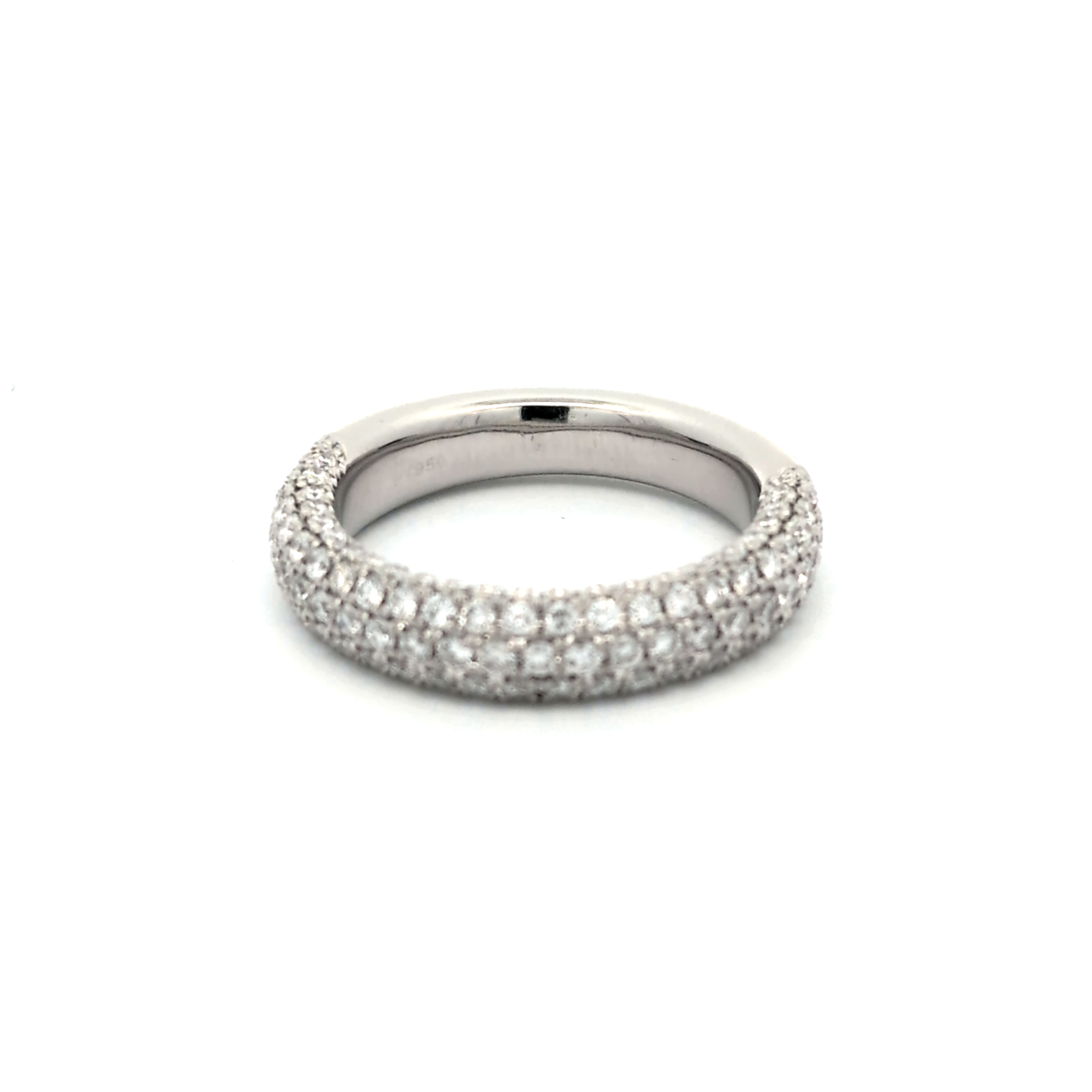 Elegant Diamond-Encrusted Ring