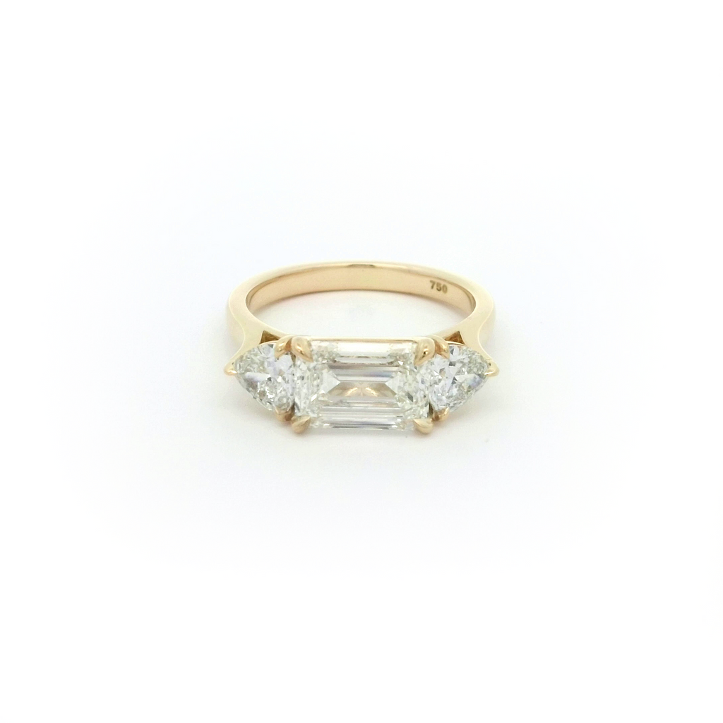 Elegant Three-Stone Diamond Ring