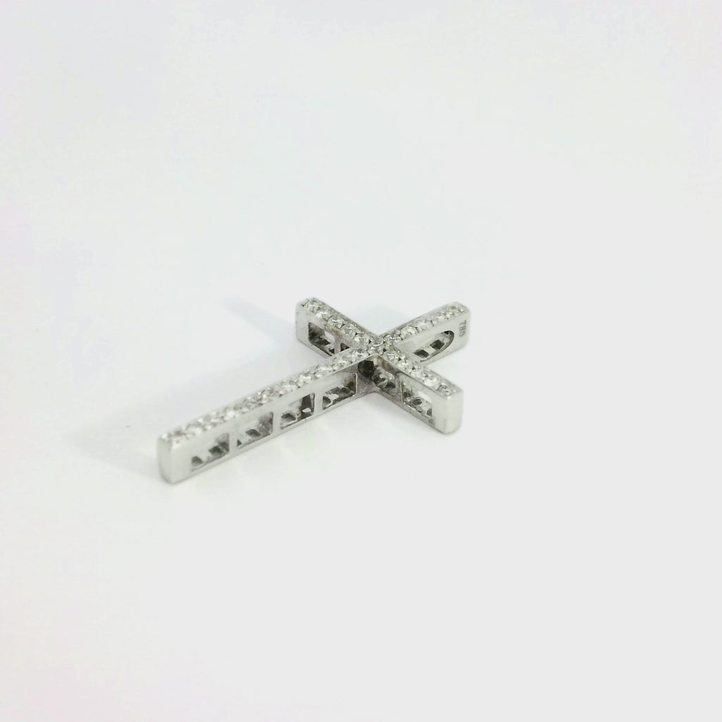 Elegant Cross Pendant (S)